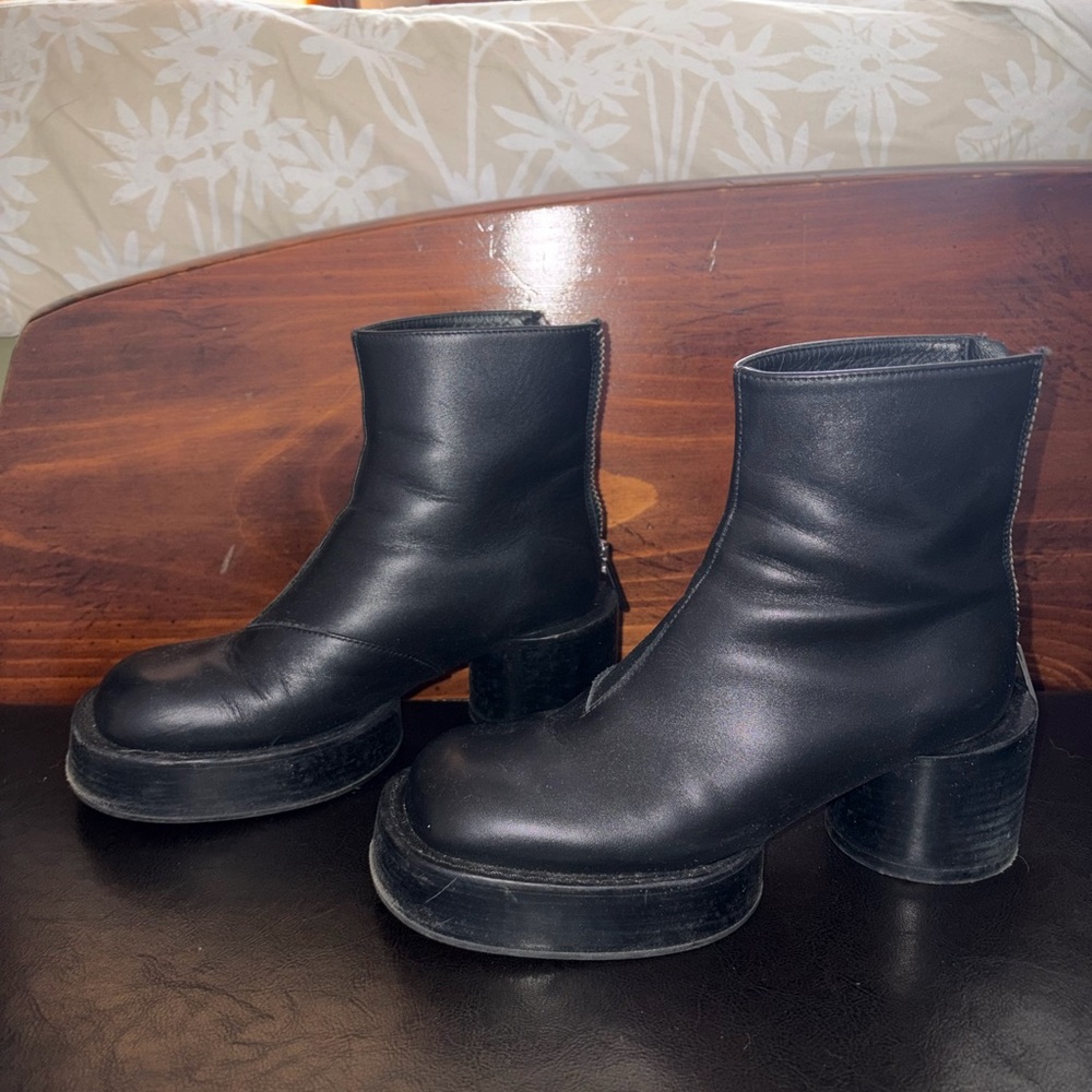 MM6 Maison Martin Margiela Black Ankle Boots - Picture 5 of 9